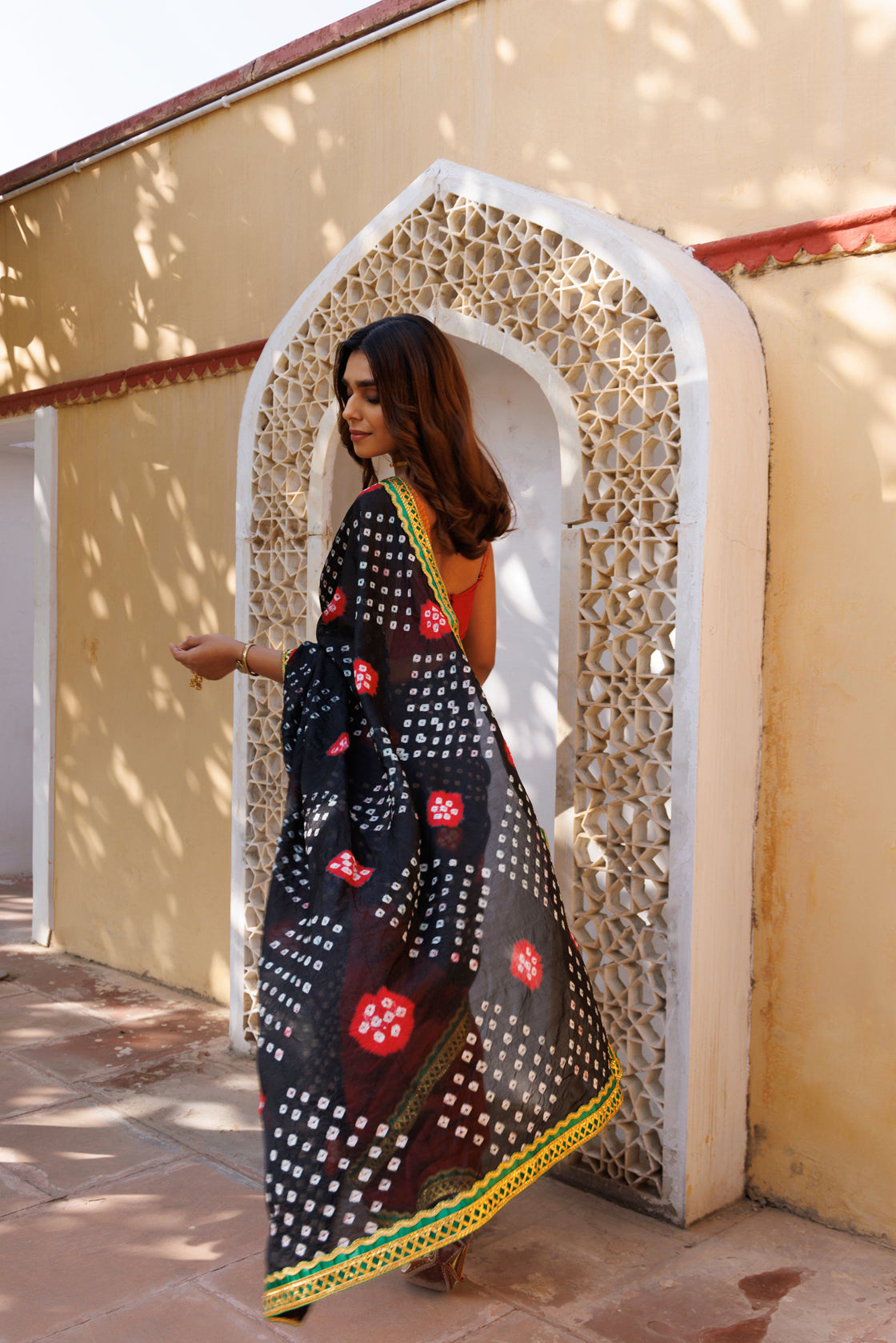 Red-Black Shibori Bandhani Draped Silk Saree