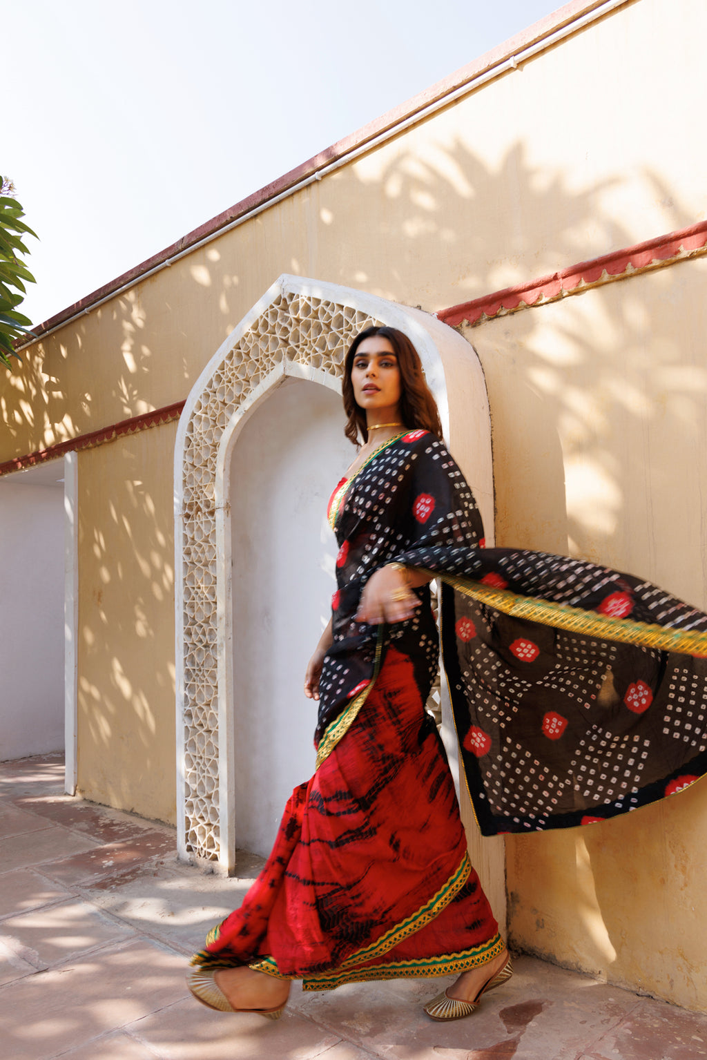 Red-Black Shibori Bandhani Draped Silk Saree