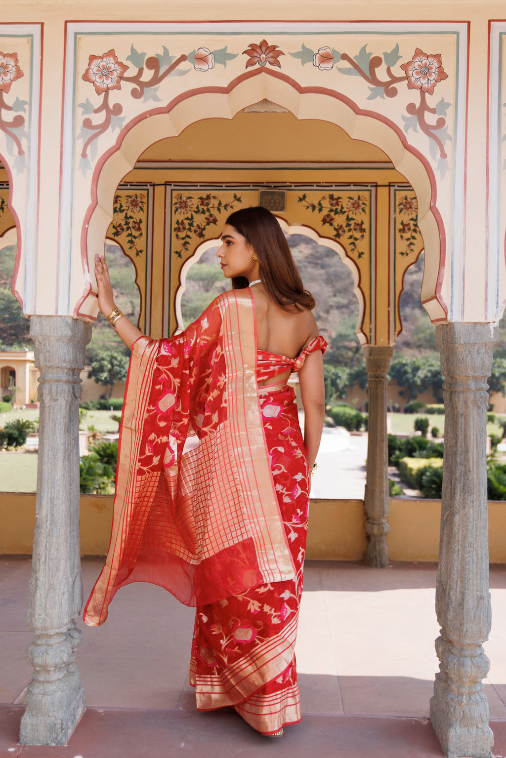 Red Shaded Hand Woven Pure Kota Silk Saree