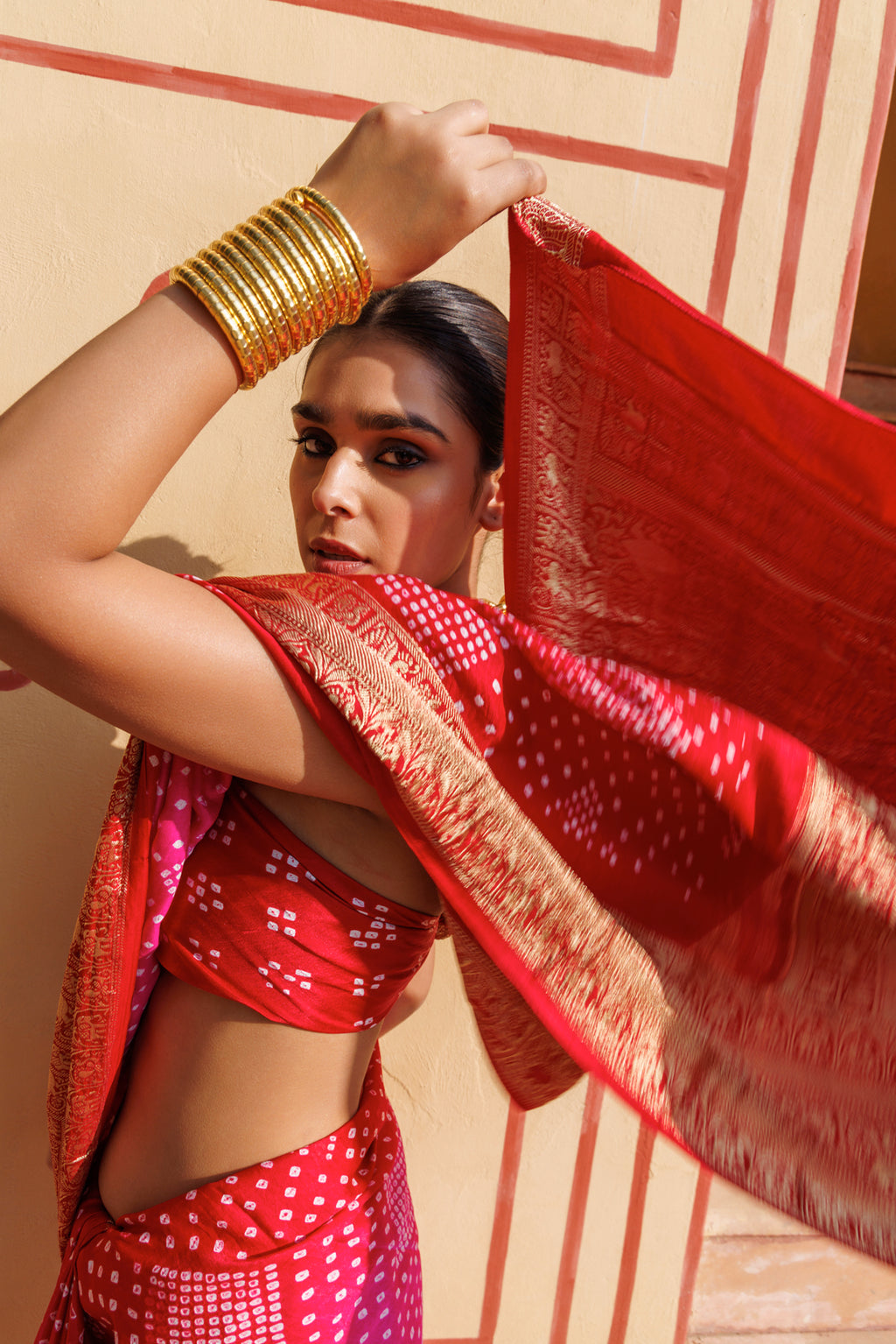 Red-Pink Handwoven Bandhani Pure Silk Saree