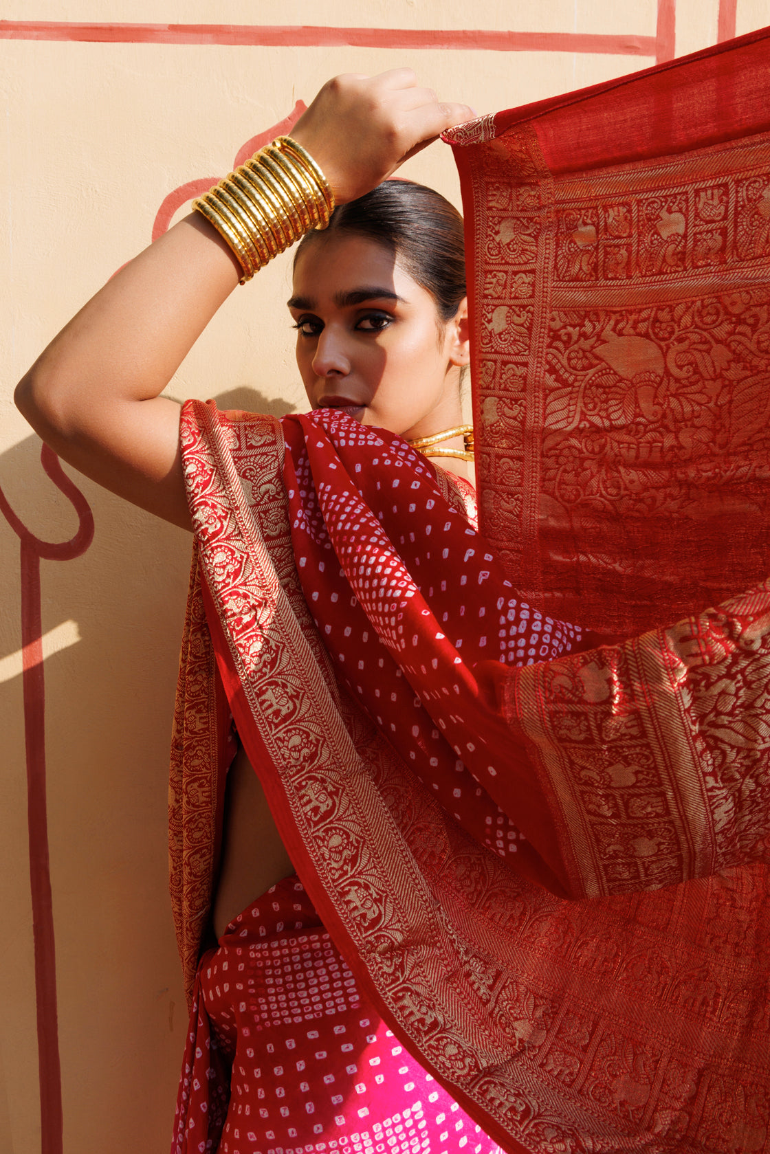 Red-Pink Handwoven Bandhani Pure Silk Saree
