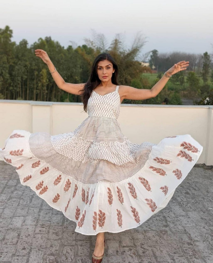 Simran Kaul Hundal in Off white Cotton Hand Block Print Dress