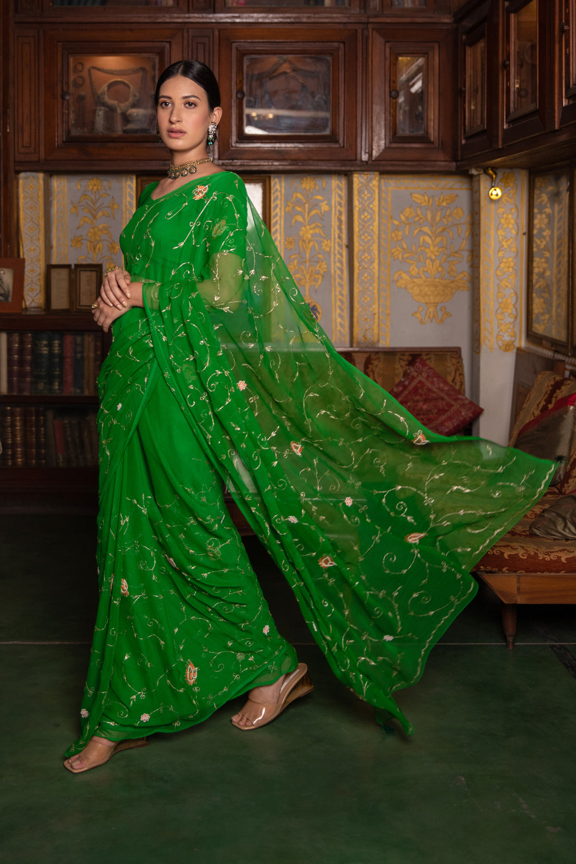 Gungun Uprari in Dark Green Hand Embroidered Chiffon Saree