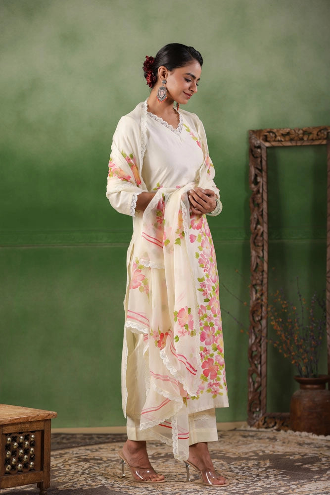 White Hand Painted Floral Chanderi Kurta Set with Dupatta