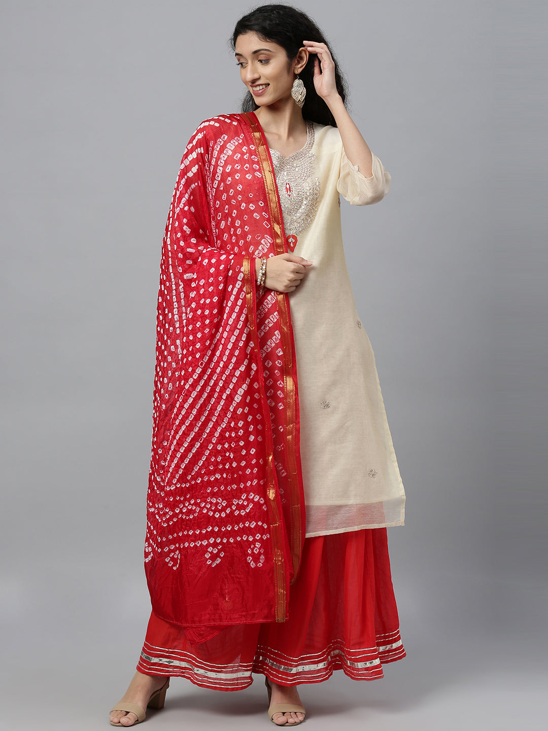 Beige Handcrafted Chanderi Kurta With Red Skirt & Bandhani Dupatta