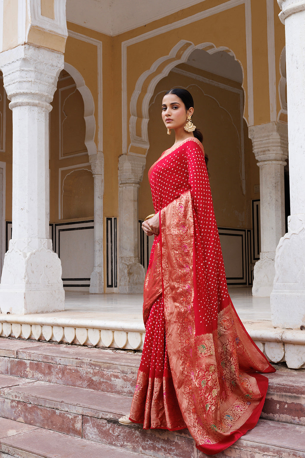 Traditional Bandhani Saree With Zari Work