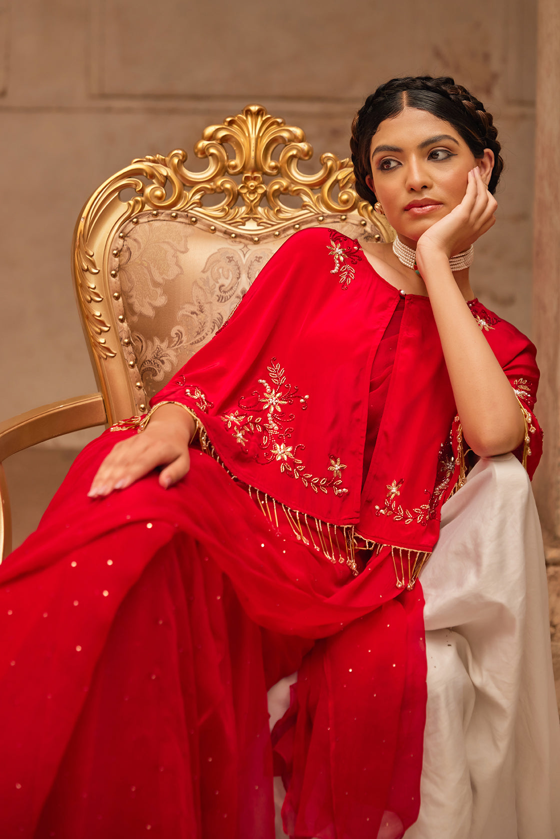 Red Mukaish Saree Set With Embroidered Silk Cape
