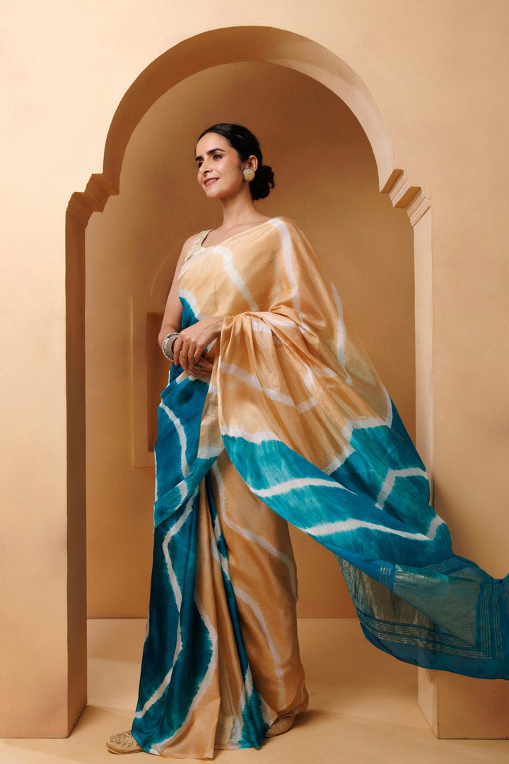 Beige-Turquoise Tabby Silk Hand Dyed Leheriya Saree - Geroo Jaipur