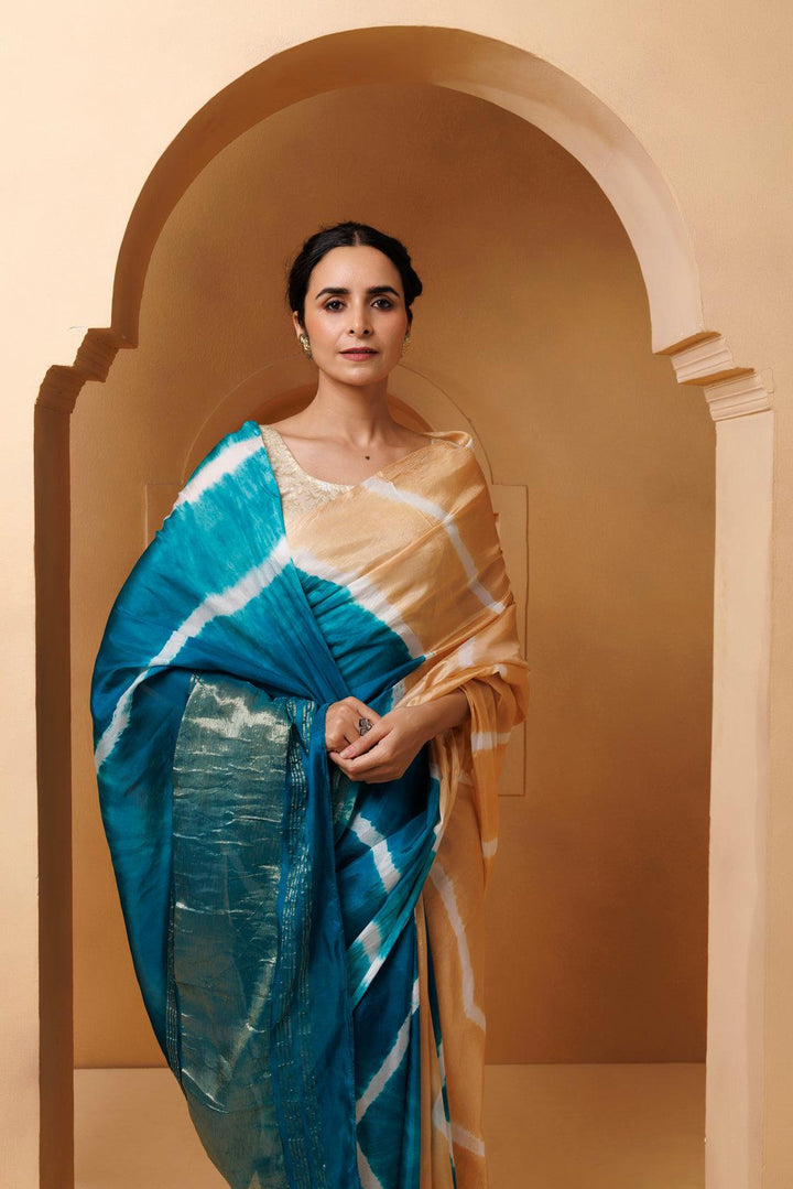 Beige-Turquoise Tabby Silk Hand Dyed Leheriya Saree - Geroo Jaipur