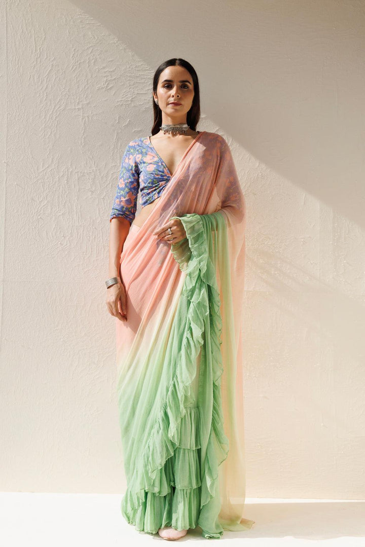 Green-Peach Pre-Draped Ombre Chiffon Saree - Geroo Jaipur