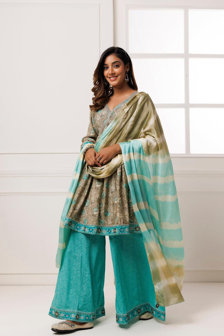 Grey-Blue Printed Suit Set With Chiffon Leheriya Dupatta - Geroo Jaipur