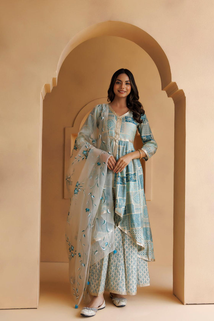 Light Blue Printed Suit Set With Handpainted Organza Dupatta - Geroo Jaipur