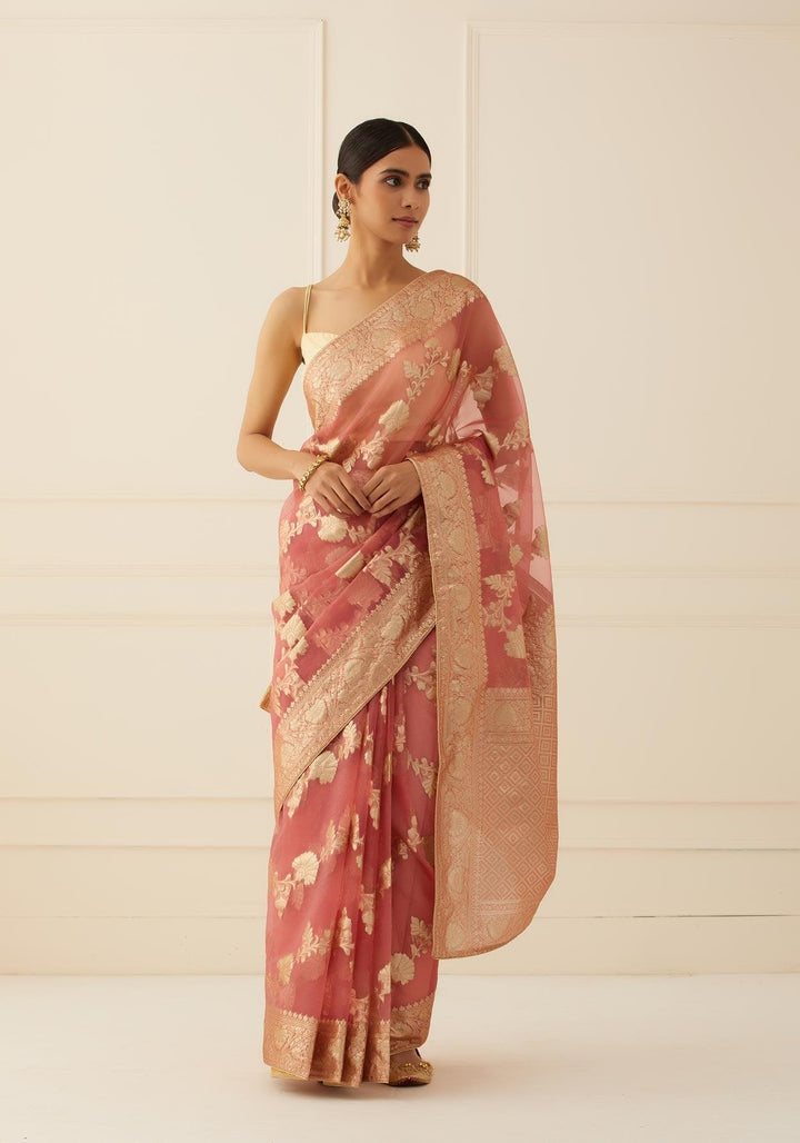 Onion Pink Hand Woven Floral Zari Organza Banarasi Saree - Geroo Jaipur