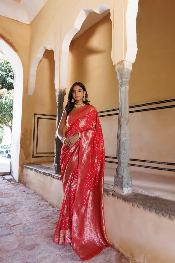 Peach silk banarasi bandhani saree - Geroo Jaipur