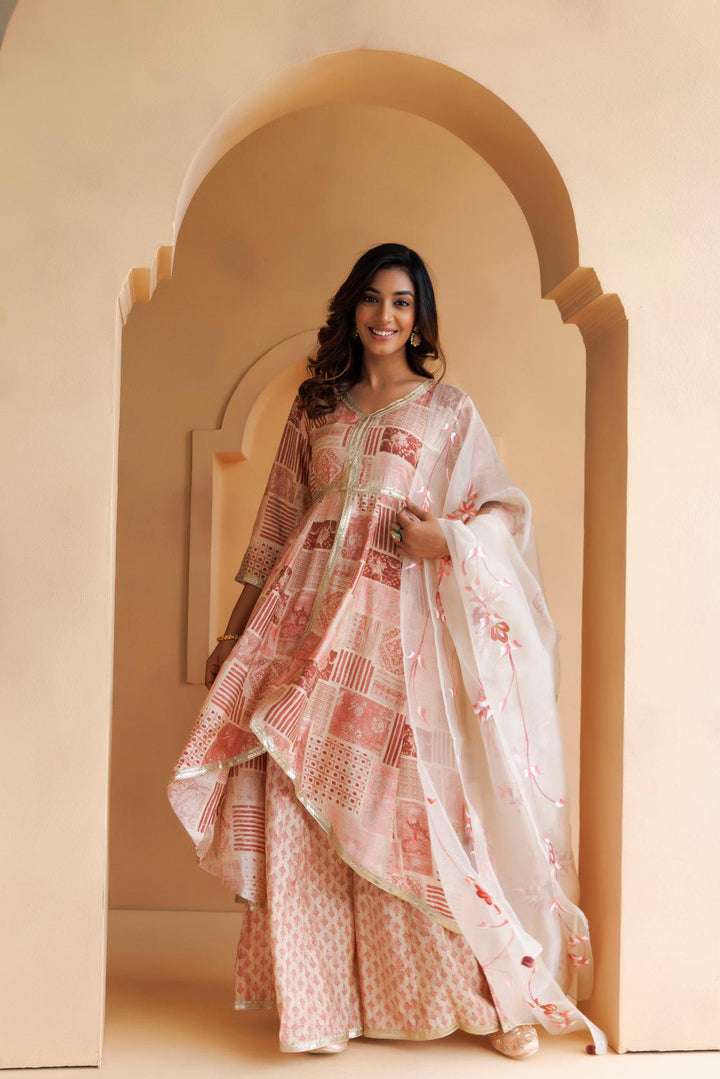 Pink Maroon Printed Suit Set With Handpainted Organza Dupatta - Geroo Jaipur